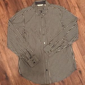 Black & white button down plaid shirt